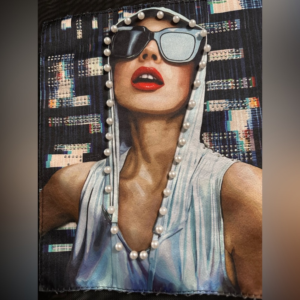 Love J Women's Black Cropped Mesh Top size S - Picture 2 of 7